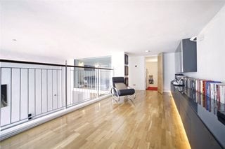 Ludgate Hill, London, EC4M