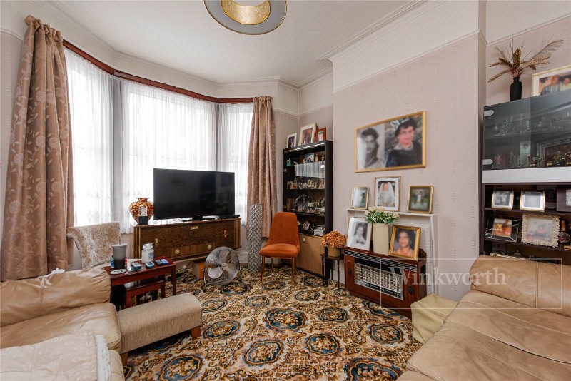 Leighton Gardens, London, NW10