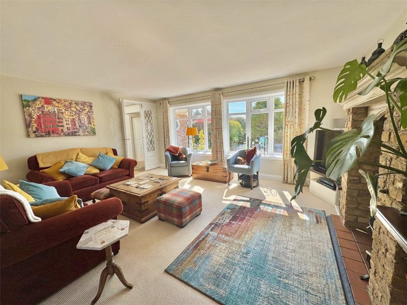 Knowland Drive, Milford on Sea, Lymington, Hampshire, SO41