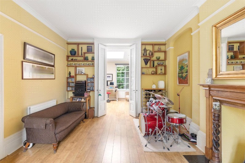 Stockwell Park Road, London, SW9