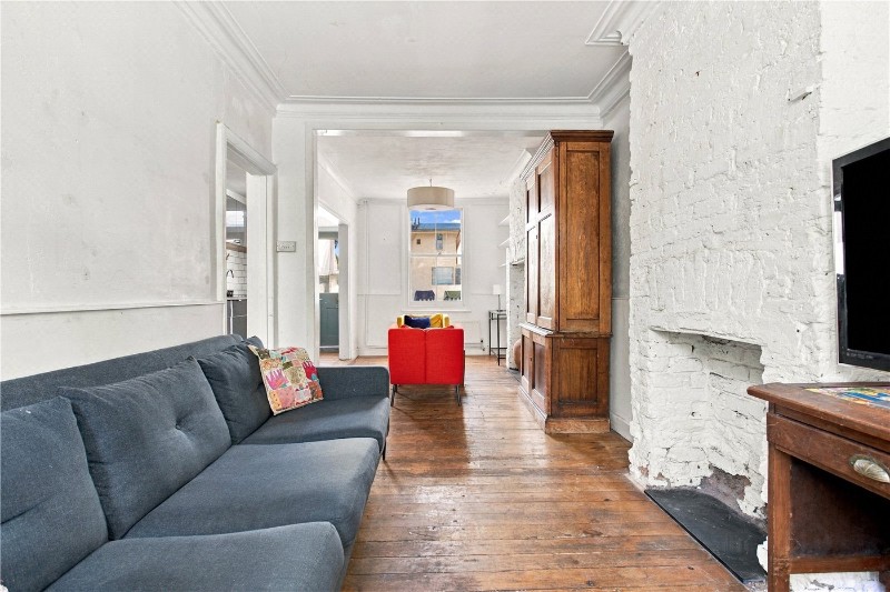 Blackshaw Road, London, SW17