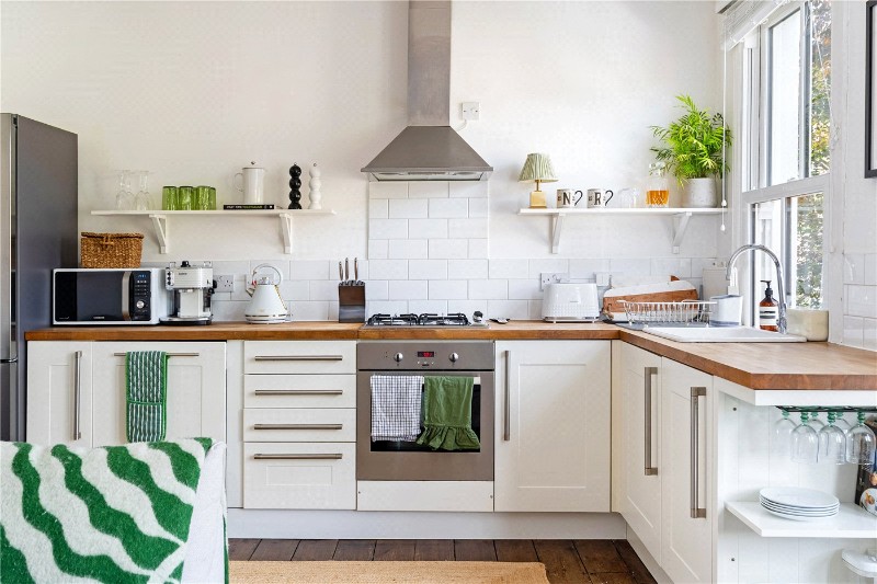 Gauden Road, London, UK, SW4