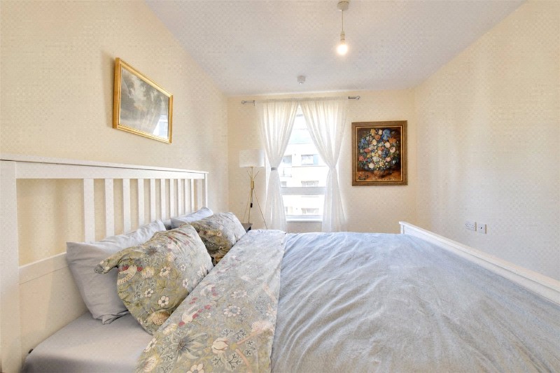 Tarves Way, London, SE10