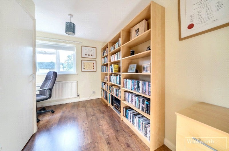 Yaverland Drive, Bagshot, Surrey, GU19