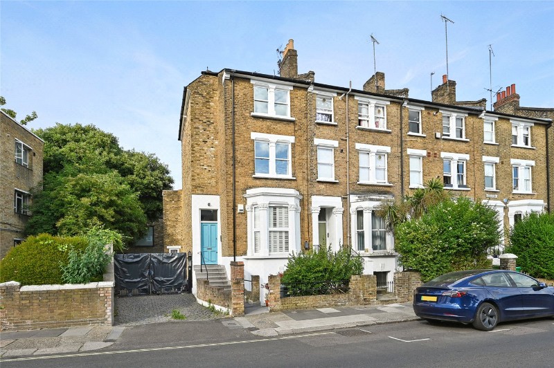 Paddenswick Road, Brackenbury, London, W6