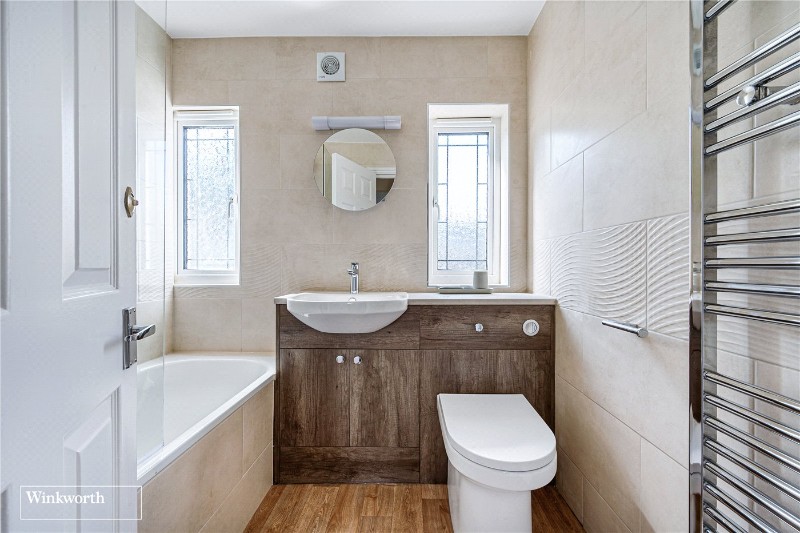 Short Road, London, W4