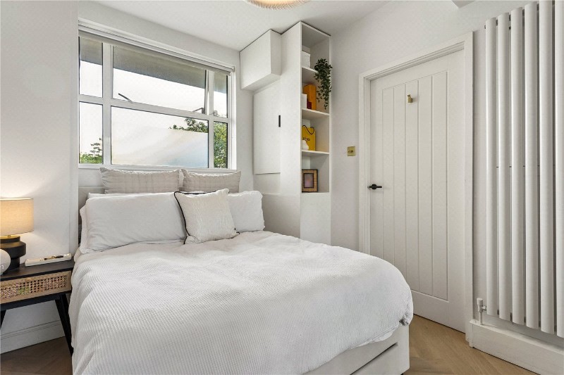 Holdernesse Road, London, SW17