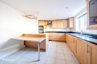 Queens Mead Gardens, Odiham, Hampshire, RG29
