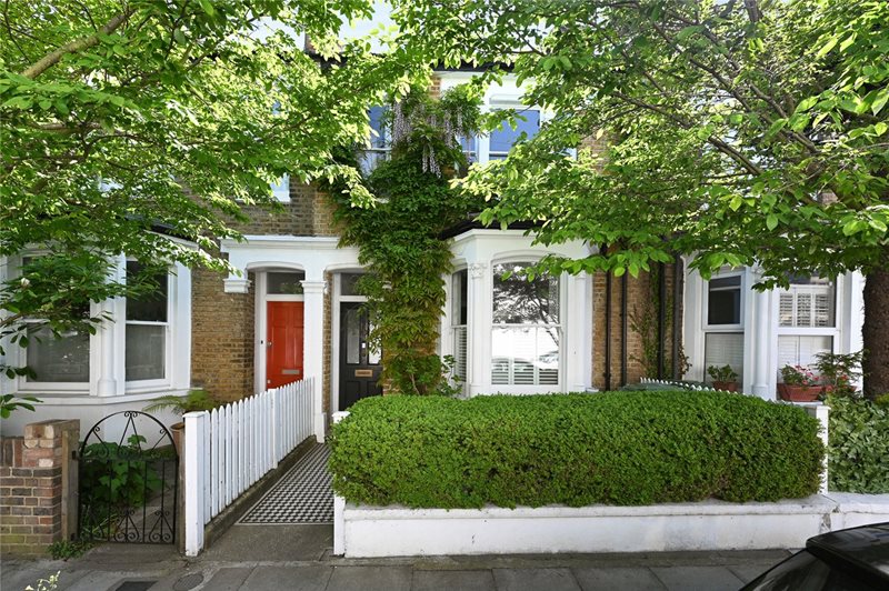 Bloemfontein Avenue, London, W12