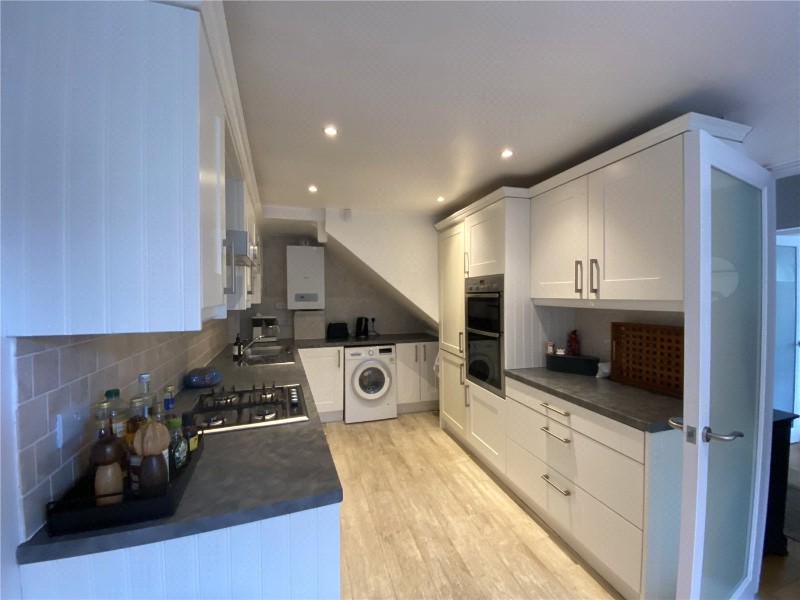 West Street, Farnham, Surrey, GU9