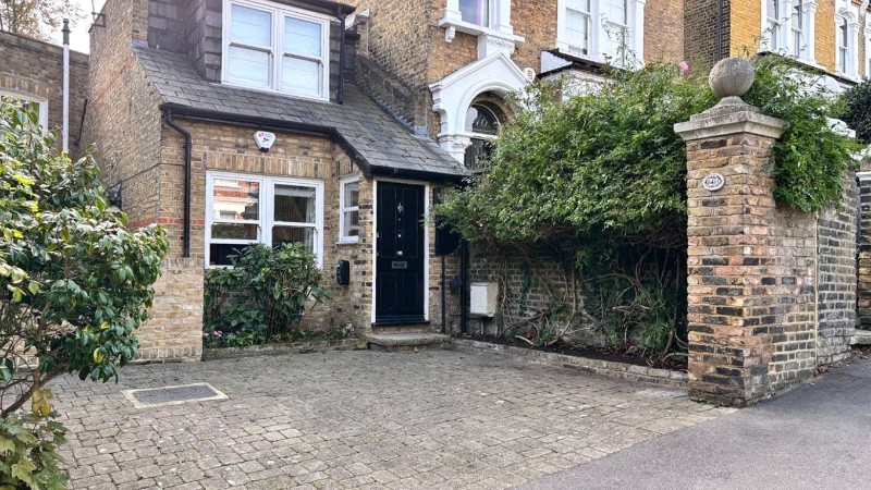 Humber Road, London, SE3