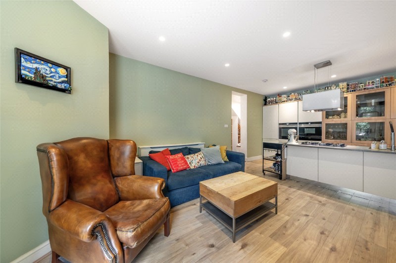 Elgin Avenue, London, W9