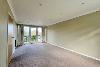 Cressington Place, Bourne End, Buckinghamshire, SL8