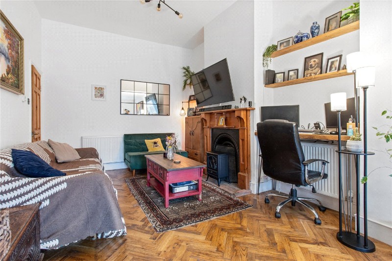 Lyveden Road, London, SW17