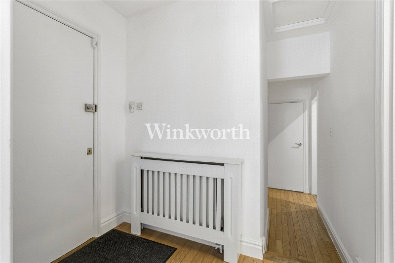 Haslemere Road, London, N21