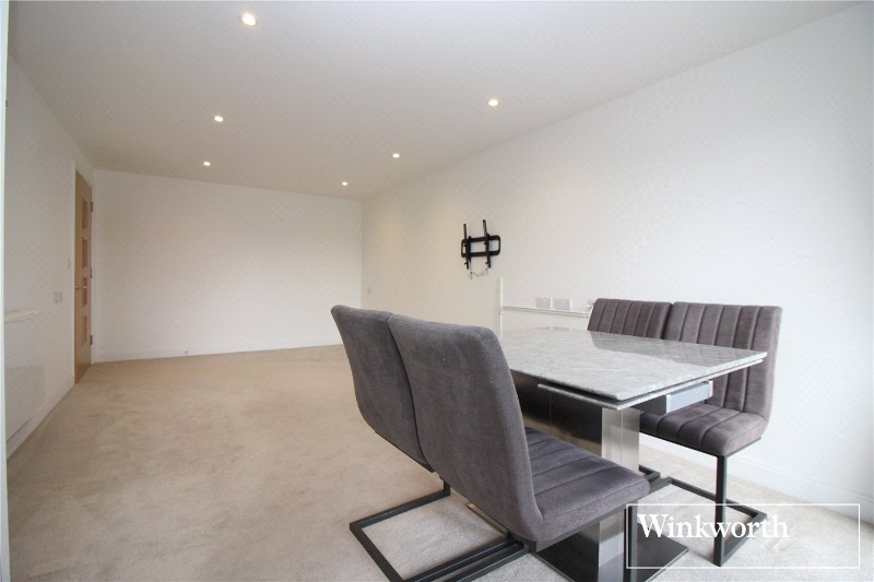Studio Way, Borehamwood, WD6