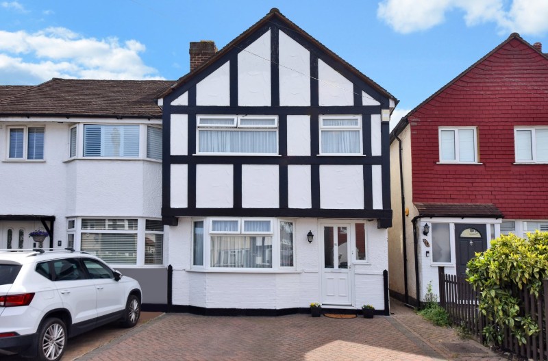 Merrilands Road, Worcester Park, Surrey, KT4
