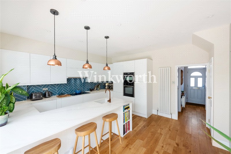 Hewitt Avenue, London, N22