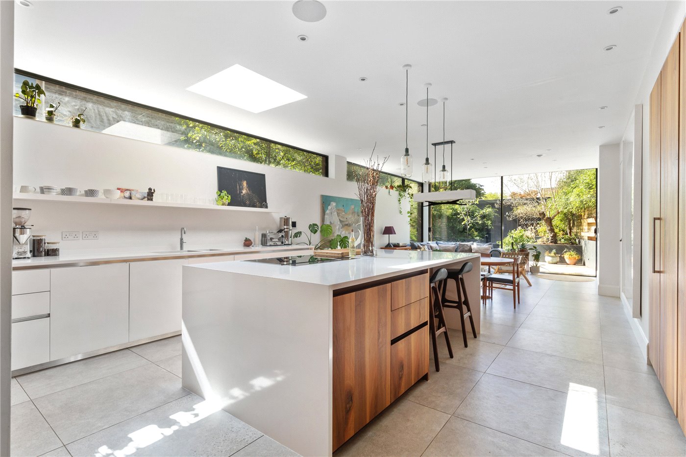 Queen Elizabeth's Walk, London, N16