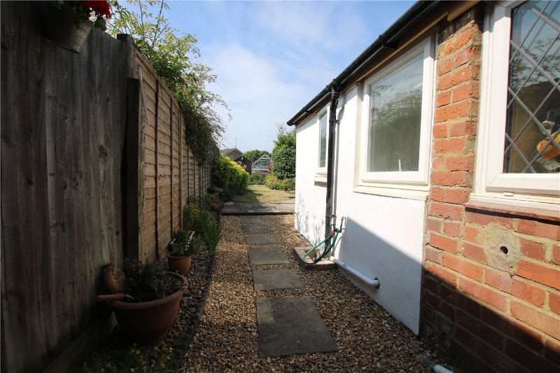 Peppard Road, Emmer Green, Reading, Berkshire, RG4