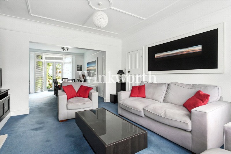 Hedge Lane, London, N13