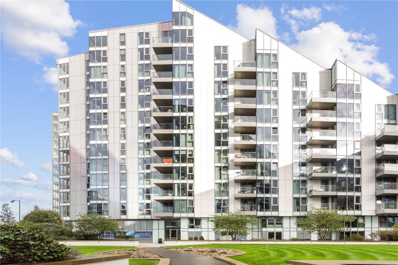 Eastfields Avenue, London, SW18