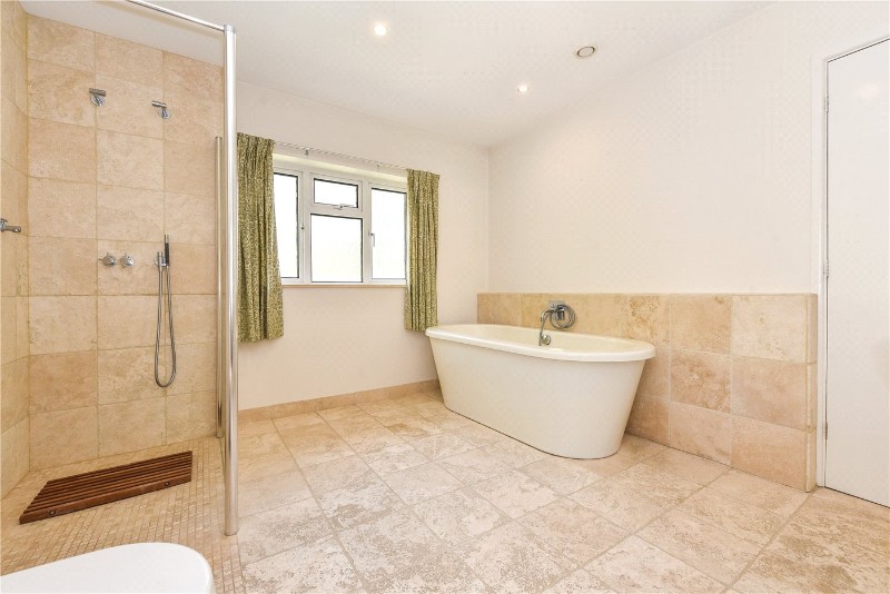 Woodbury Avenue, Petersfield, Hampshire, GU32