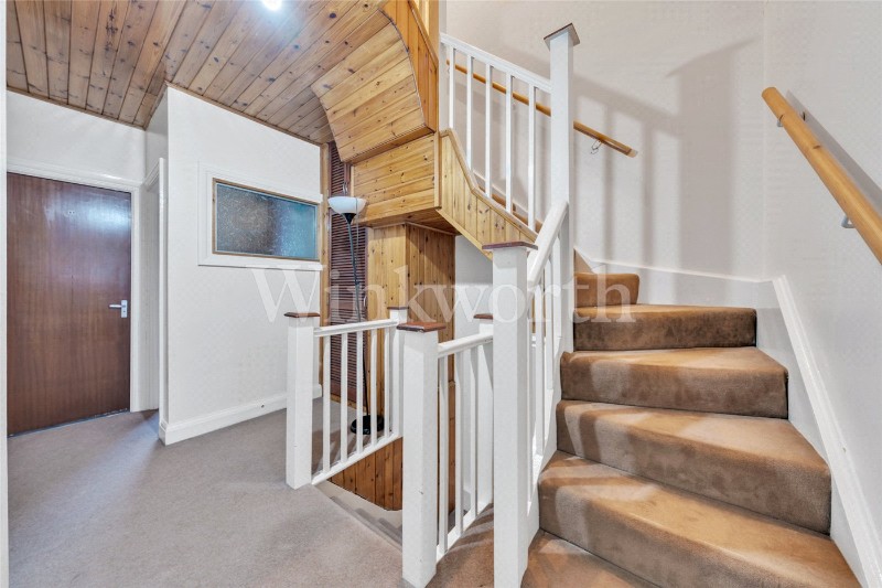Montpelier Rise, London, NW11