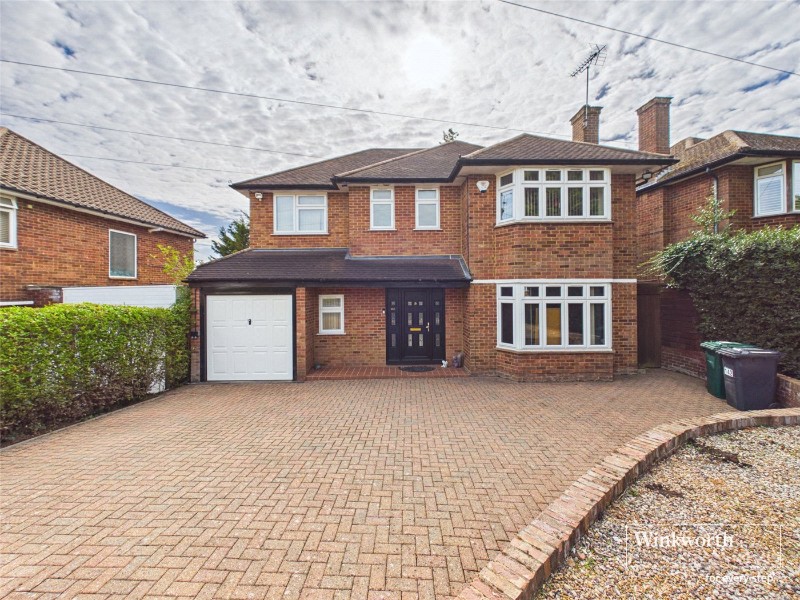 Wolmer Gardens, Edgware, HA8