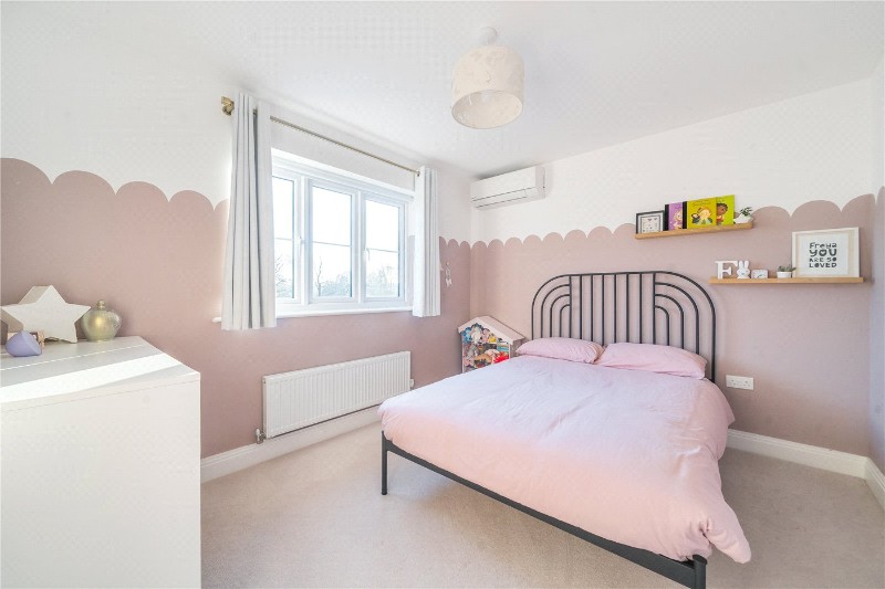 Potters Mews, Wrecclesham, Farnham, Surrey, GU10