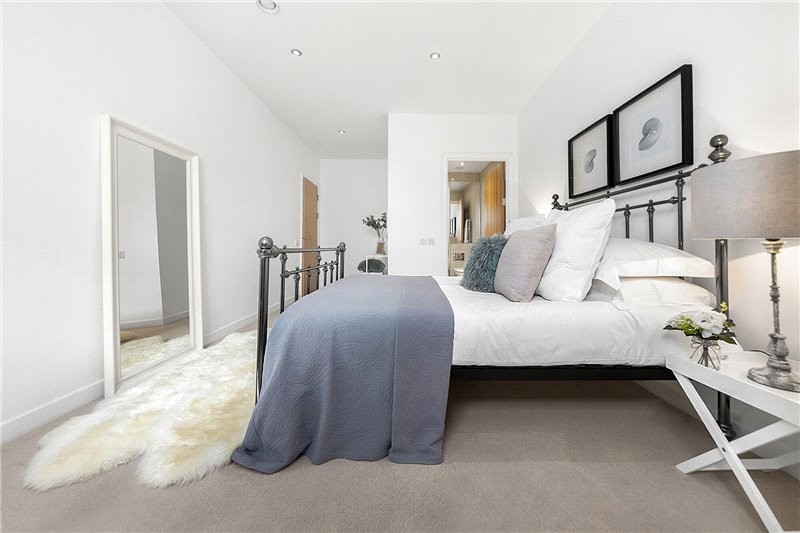 Kennington Road, Kennington, London, SE11