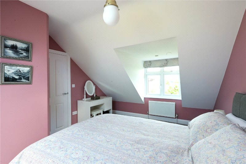 Downs Road, Epsom, Surrey, KT18