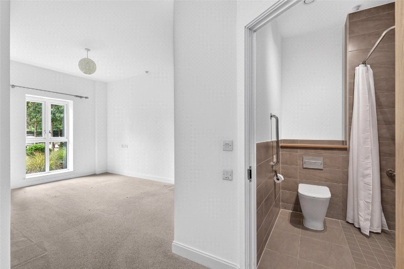 Queens Road, Weybridge, Surrey, KT13