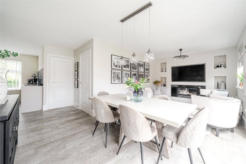 Austen Grove, Arborfield Green, Reading, Berkshire, RG2