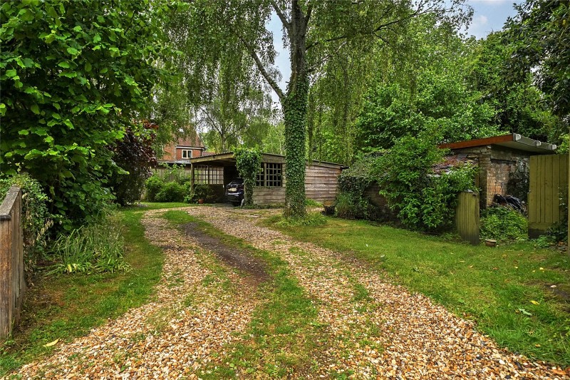 High Street, Burbage, Marlborough, Wiltshire, SN8