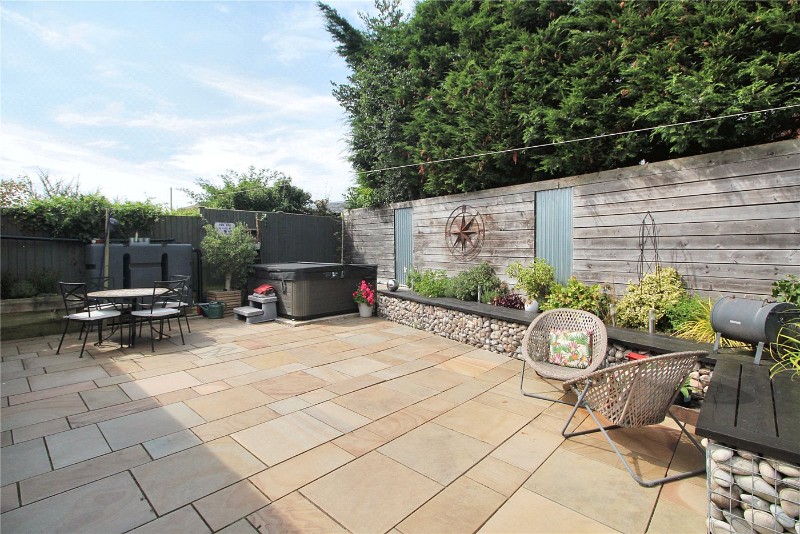 Elizabeth Road, Poringland, Norwich, Norfolk, NR14
