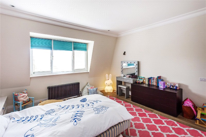 Deodar Road, London, SW15