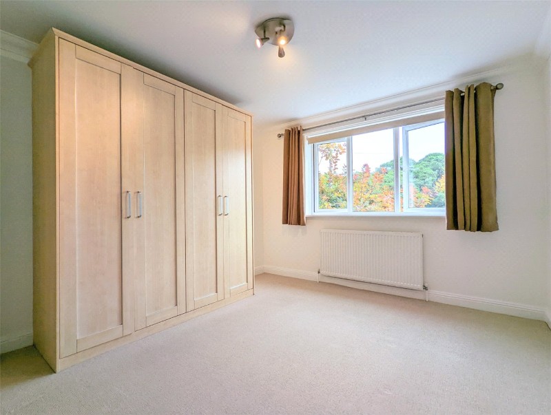 Pineview, 10 Earle Road, Bournemouth, Dorset, BH4