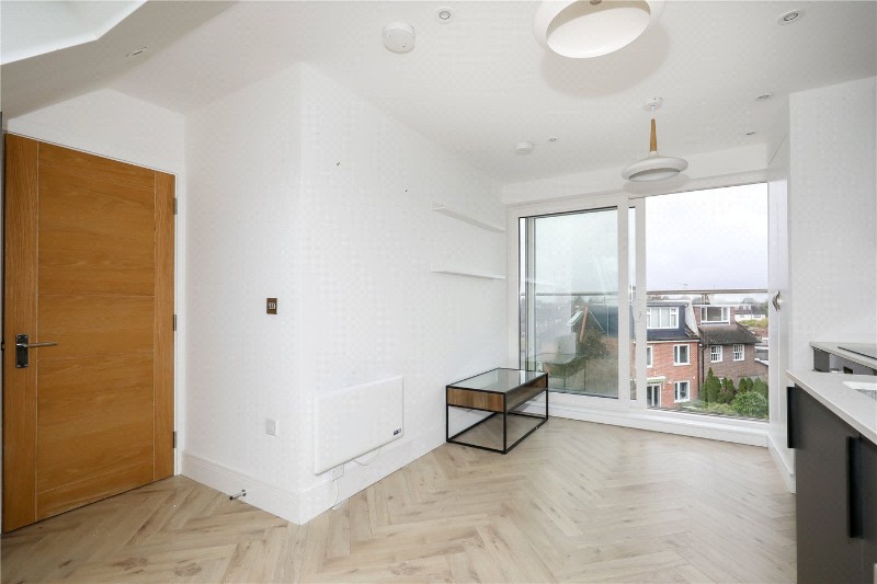 Walton Way, London, W3