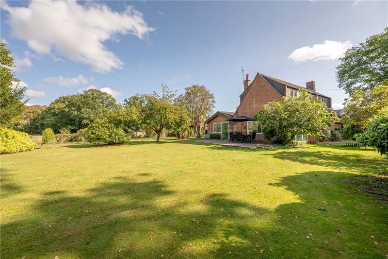 Walnut Hill, Surlingham, Norwich, Norfolk, NR14