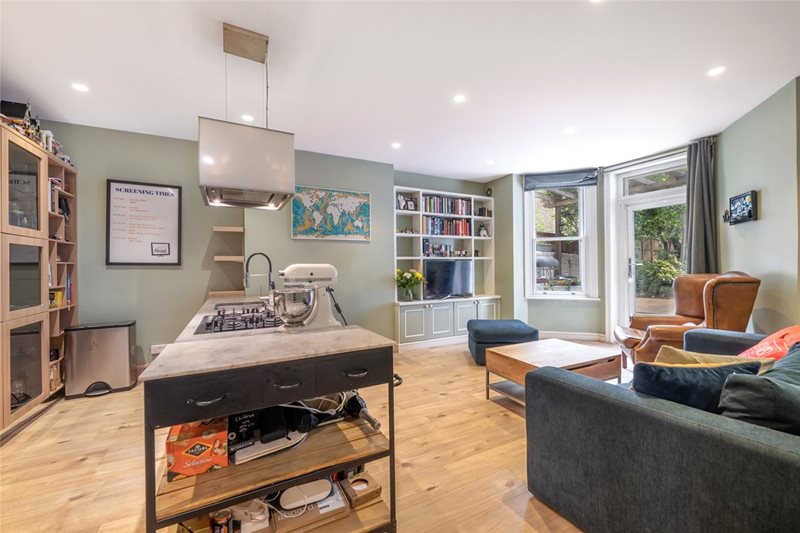 Elgin Avenue, London, W9