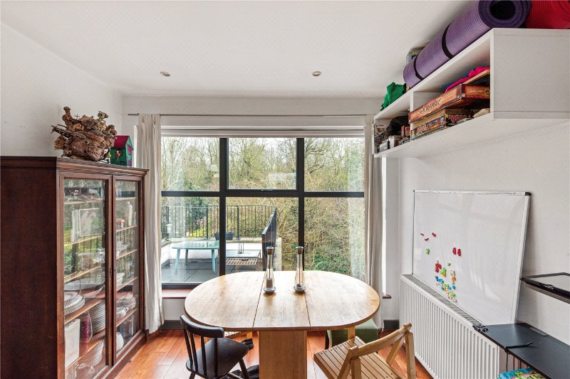 Listria Park, London, N16