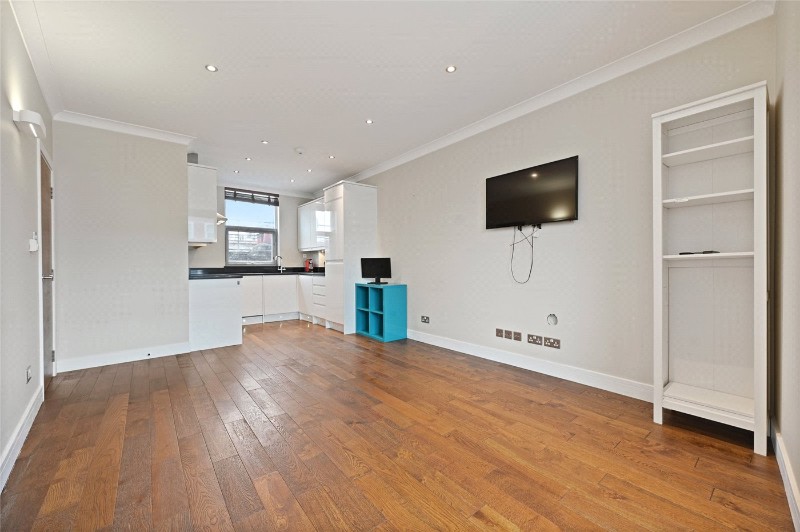 Lanark Mansions, Pennard Road, London, W12
