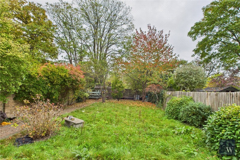 Craignish Avenue, London, SW16