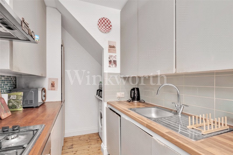 Golders Green Crescent, London, NW11