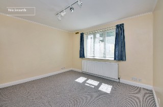 The Maisonettes, Alberta Avenue, Cheam, Sutton, SM1