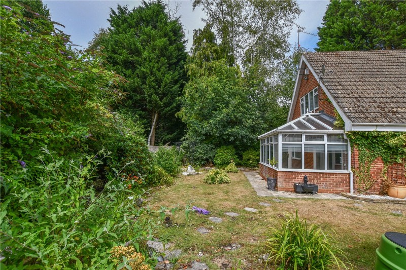 Foxcote, Finchampstead, Wokingham, Berkshire, RG40
