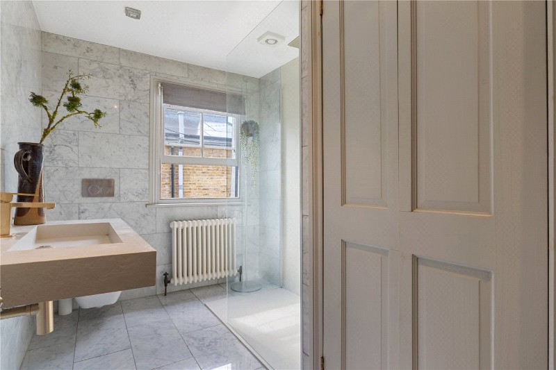 Mildenhall Road, London, E5