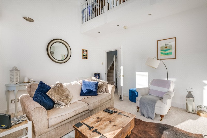 Rowallan Road, London, SW6