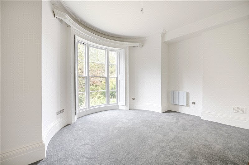 Clapham Road, London, SW9